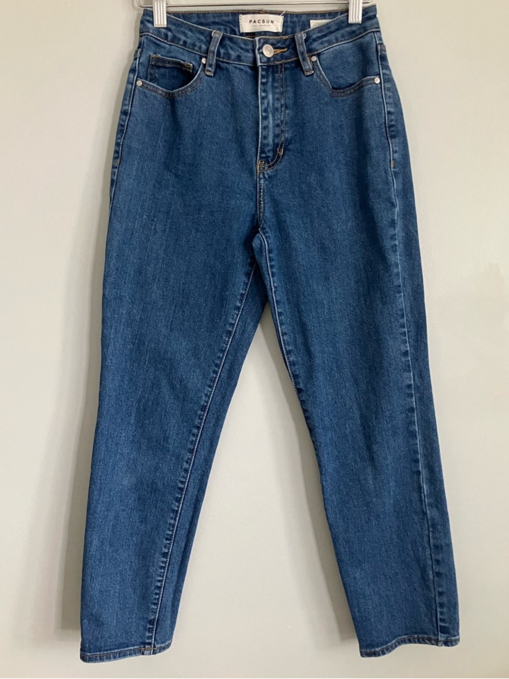 PACSUN Medium Wash Tapered  Ankle Mom Jean Size 25